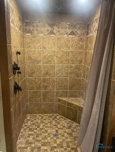 210 Maple St, West Unity, OH 43570 photo 5