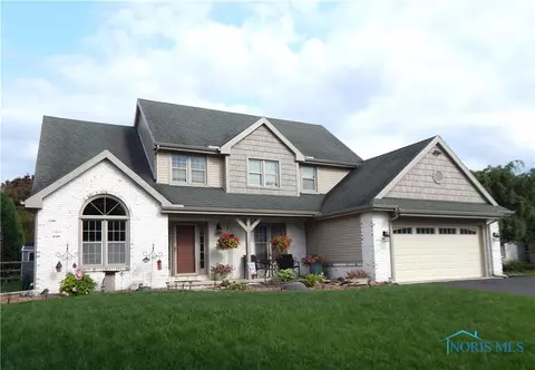 6034 Apple Meadow Dr, Sylvania, OH 43560
