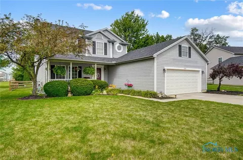 1307 Quail Hollow Dr, Bowling Green, OH 43402