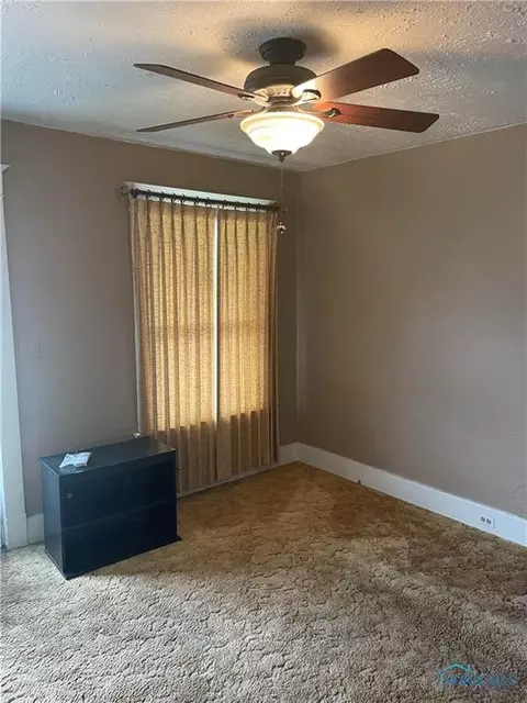 417 E Weber St, Toledo, OH 43608 photo 2