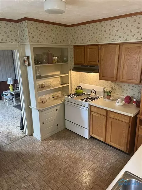 417 E Weber St, Toledo, OH 43608 photo 4