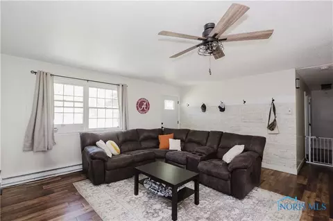 1314 Colonial Ln, Bryan, OH 43506 photo 5
