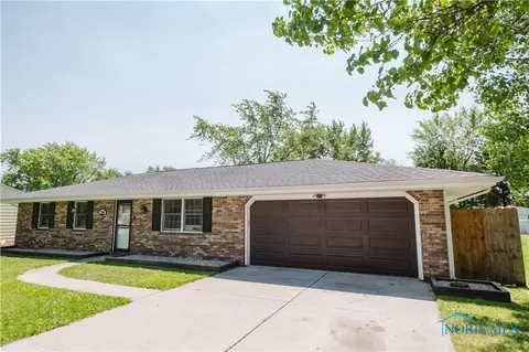 1314 Colonial Ln, Bryan, OH 43506