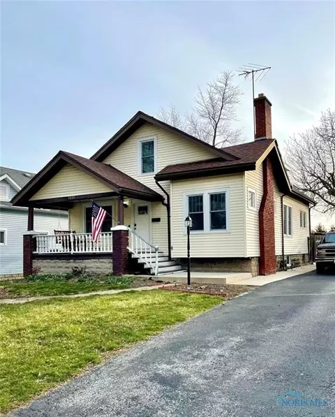 1023 Hurd Ave, Findlay, OH 45840