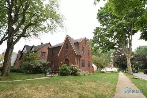 2673 Goddard Rd, Toledo, OH 43606