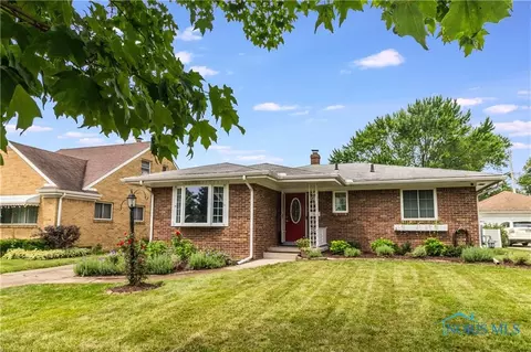 4327 288th St, Toledo, OH 43611