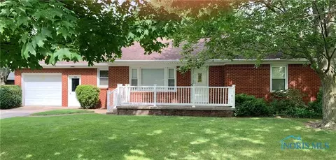 523 N Ash St, Deshler, OH 43516