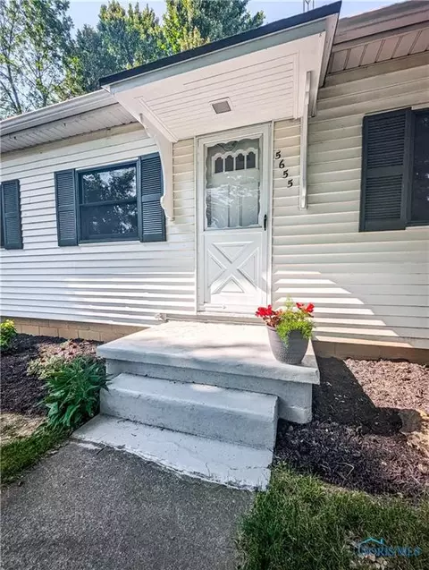 5655 W Tiffin St, Bascom, OH 44809 photo 3