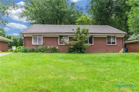 6053 Glenmore Rd, Sylvania, OH 43560