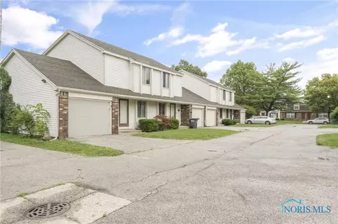 2532 Plum Leaf Ln #3, Toledo, OH 43614