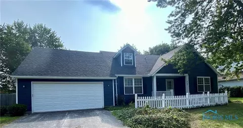 2161 Plum Leaf Ln, Toledo, OH 43614
