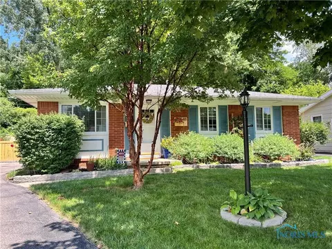 3548 Cedardale Ct, Toledo, OH 43623