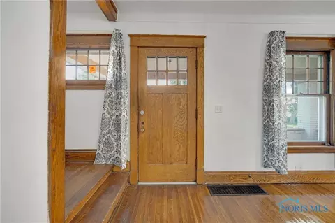 911 Lincoln Ave, Toledo, OH 43607 photo 6
