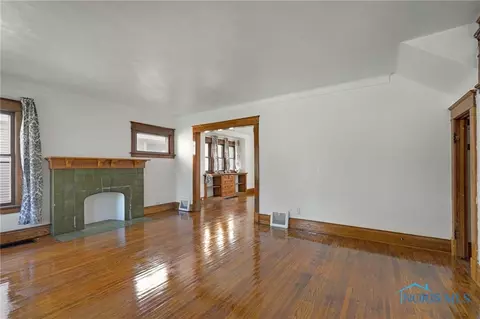 911 Lincoln Ave, Toledo, OH 43607 photo 9