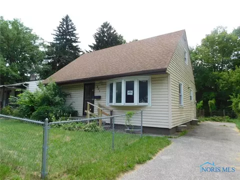 801 Elysian Ave, Toledo, OH 43607