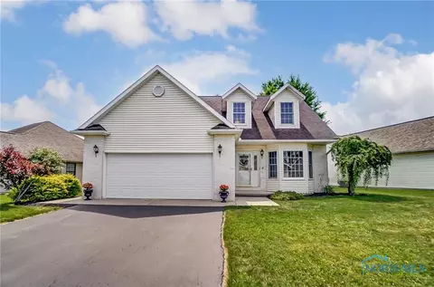 1453 Plum Creek Dr, Findlay, OH 45840