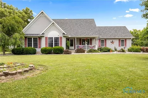 729 N Behlman Rd, Oak Harbor, OH 43449
