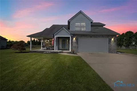 30161 Cedar Valley Dr, Northwood, OH 43619
