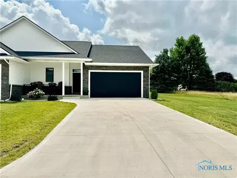 107 Dairy Dr #D, Edgerton, OH 43517