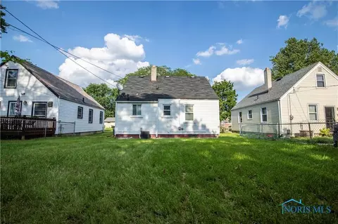 631 Ranch Dr, Toledo, OH 43607 photo 13