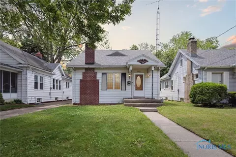 3901 Almeda Dr, Toledo, OH 43612