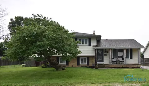 2640 Hayden St, Oregon, OH 43616