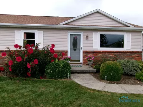 3947 Macarthur Dr, Northwood, OH 43619