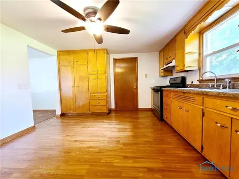 404 E Jackson St, West Unity, OH 43570 photo 11