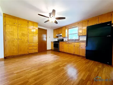 404 E Jackson St, West Unity, OH 43570 photo 10