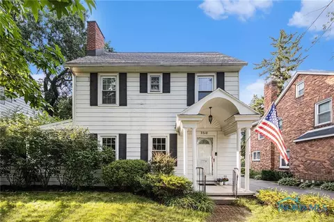 3318 Grimbsy Pl, Ottawa Hills, OH 43606