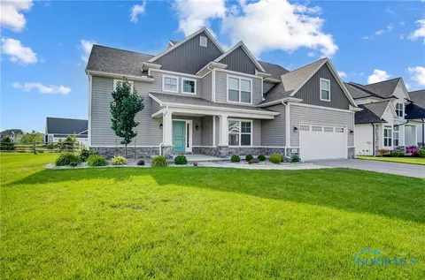5550 Wood Trace Ct, Sylvania, OH 43560