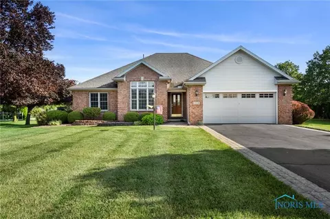 22130 W Red Clover Ln, Curtice, OH 43412