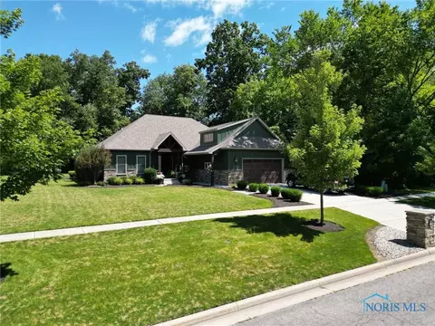 15346 Lakeview Pkwy, Findlay, OH 45840