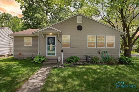 5244 Winona Dr, Toledo, OH 43613