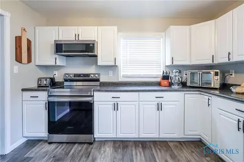 208 Edgar Ave, Findlay, OH 45840 photo 6