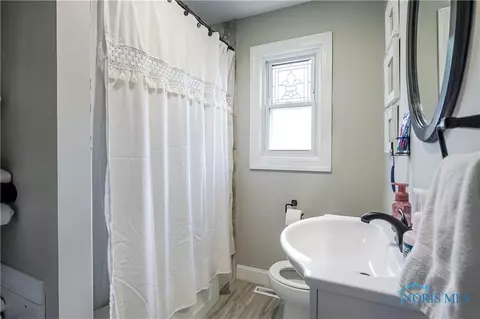 208 Edgar Ave, Findlay, OH 45840 photo 17