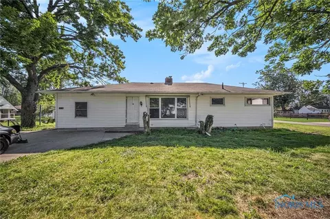 29108 Cramer St, Millbury, OH 43447