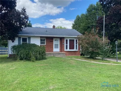 5544 Fleet Rd, Toledo, OH 43615