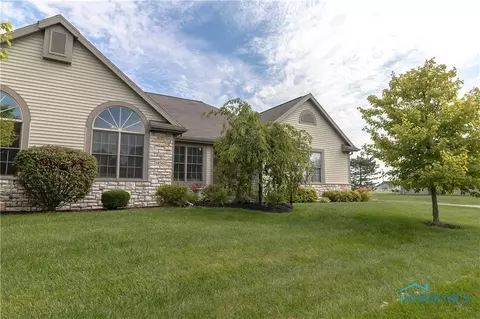 14562 Olde Trail Dr, Perrysburg, OH 43551