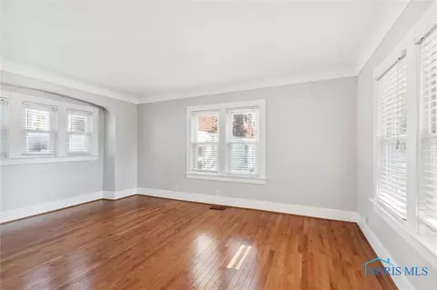 4135 Upton Ave, Toledo, OH 43613 photo 9