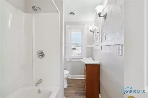 4135 Upton Ave, Toledo, OH 43613 photo 16