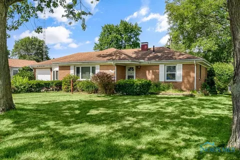 1112 Westgate Rd, Toledo, OH 43615