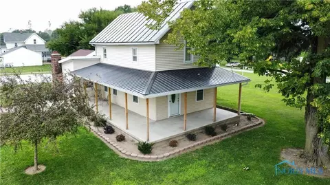 670 N Ash St, Bascom, OH 44809