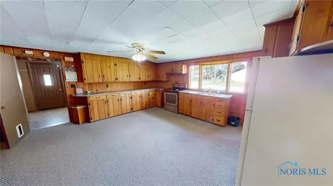 670 N Ash St, Bascom, OH 44809 photo 9