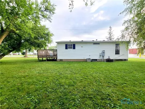 516 E Perry St, Bryan, OH 43506 photo 3