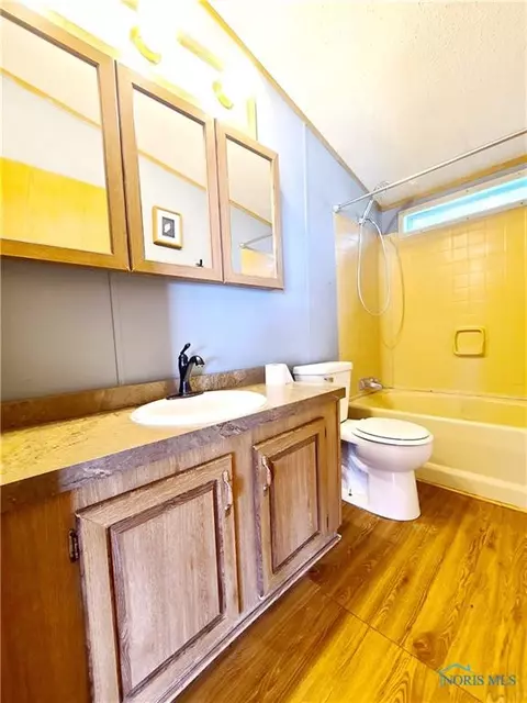 516 E Perry St, Bryan, OH 43506 photo 13