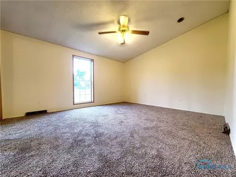 516 E Perry St, Bryan, OH 43506 photo 12