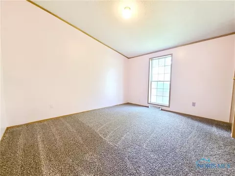 516 E Perry St, Bryan, OH 43506 photo 10