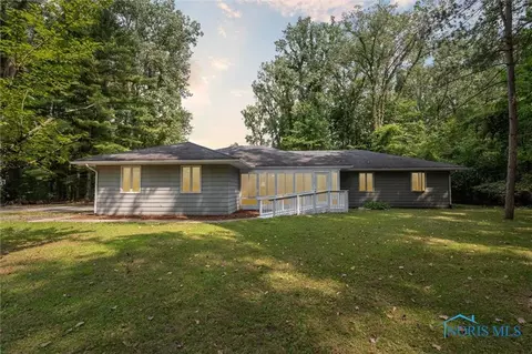 7221 Manore Rd, Whitehouse, OH 43571