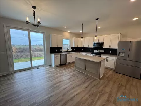 1831 Caleb Ct, Waterville, OH 43566 photo 3